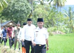 Aktivitas Berkantor Bupati Lebong Kopli Ansori Di Kecamatan Lebong Sakti