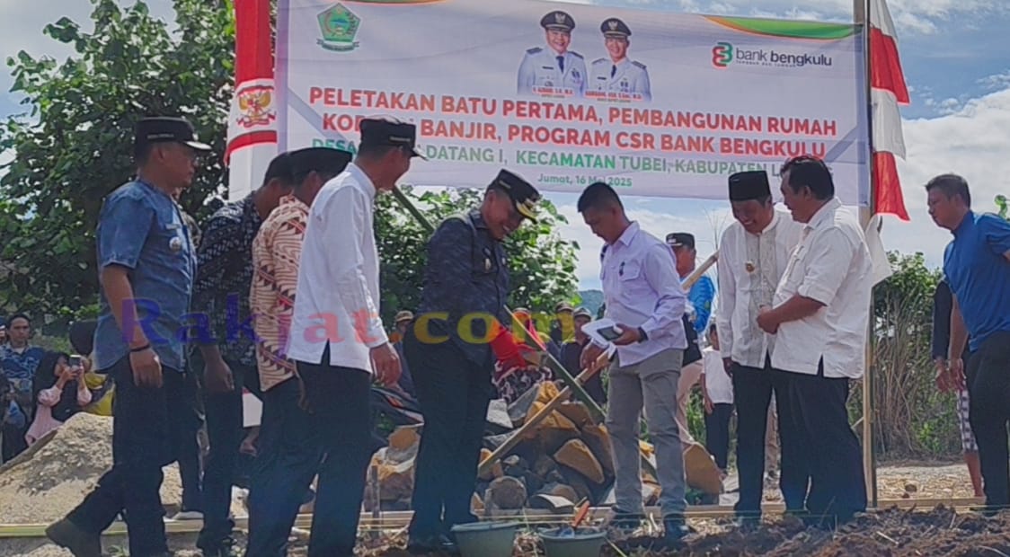 Bentuk Kepedulian, Pemkab Lebong Bersama Bank Bengkulu Bangun Rumah Warga Terkena Bencana