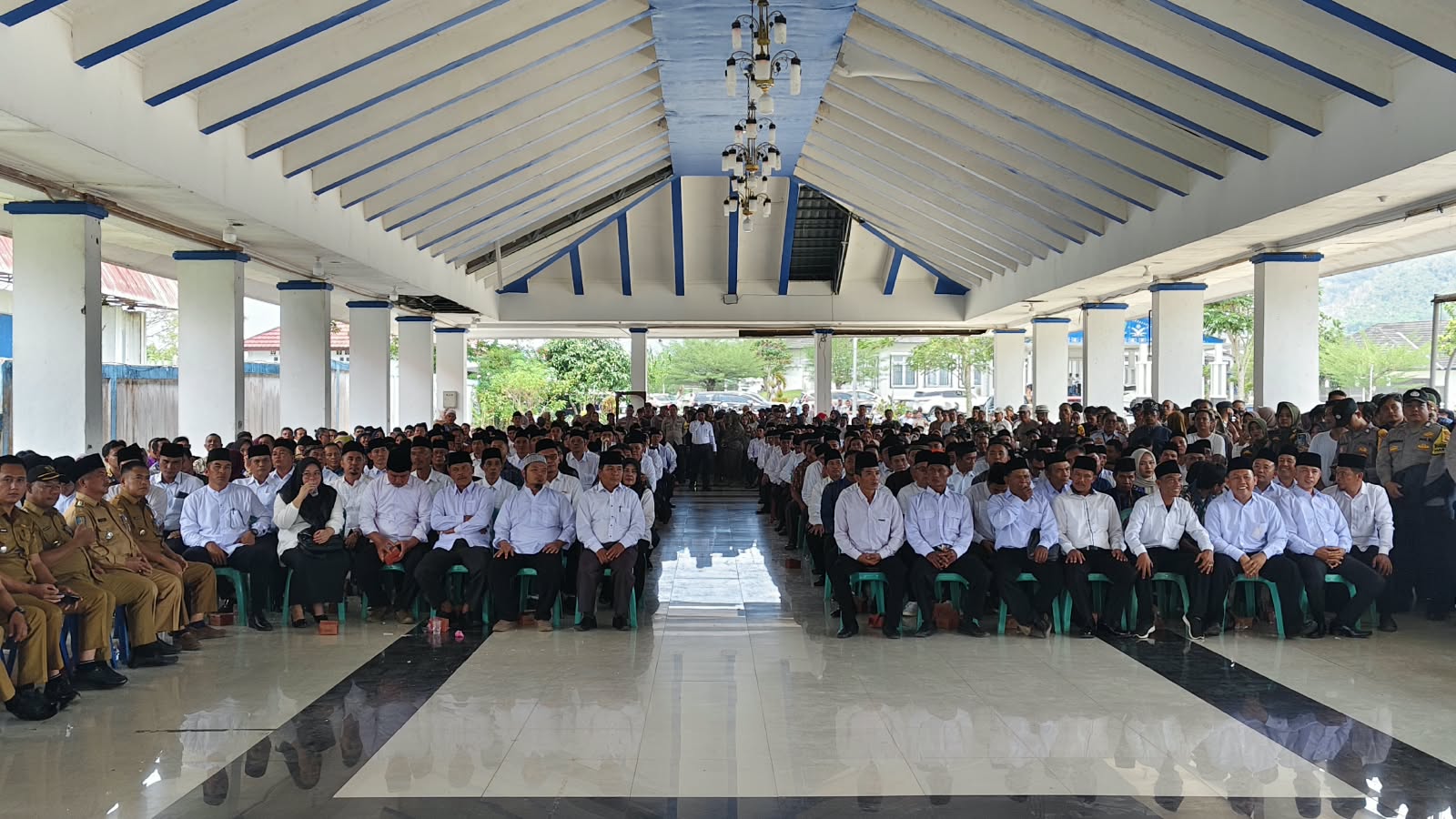 Bupati Lebong Ajak Cakades Junjung Tinggi Demokrasi Pada Pilkades Serentak