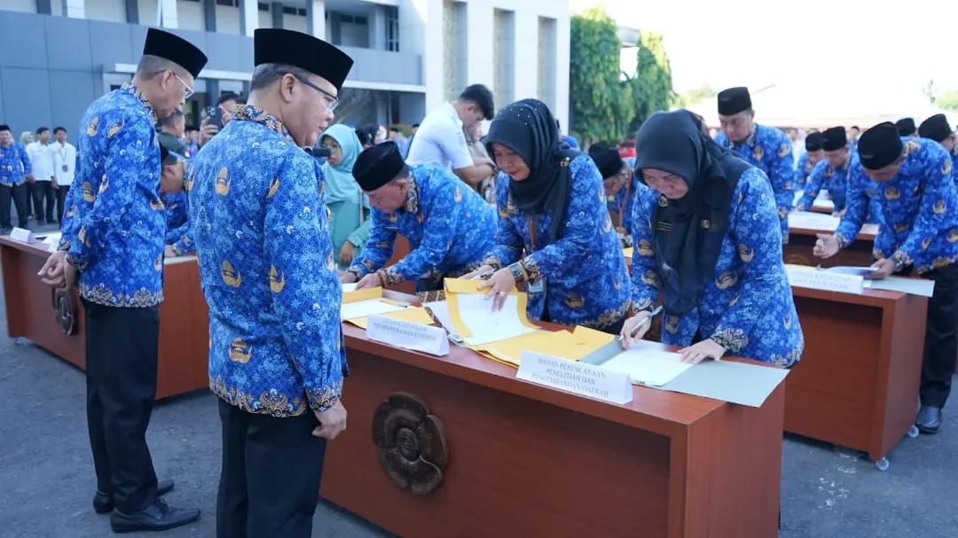 Kadispora Hadiri Penandatanganan Kontrak Kerja OPD