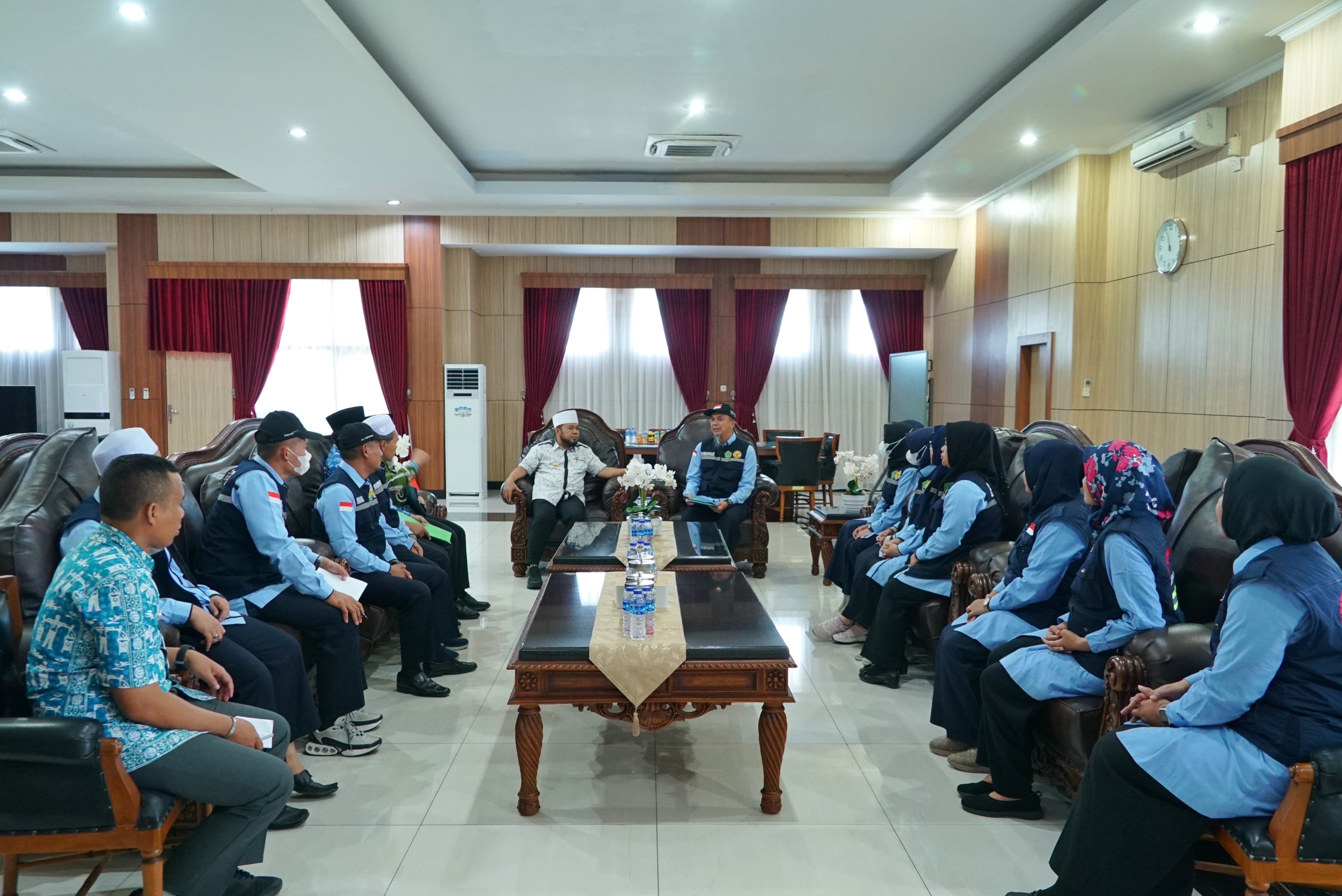 Gubernur Helmi Hasan Terima Audiensi PHD Bahas Evaluasi Haji Bengkulu