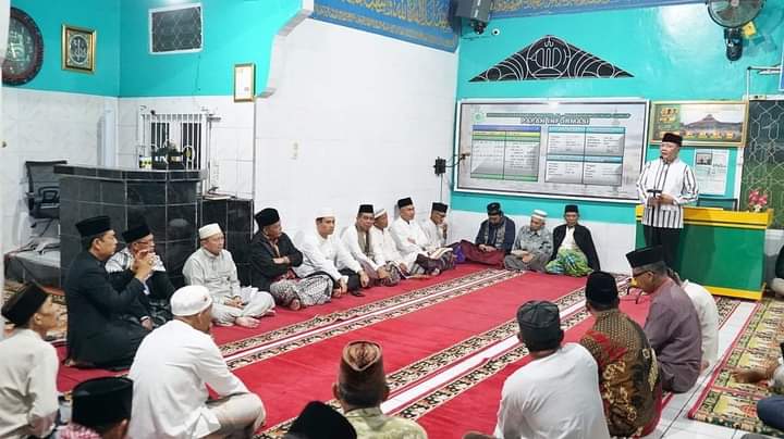 Gubernur Rohidin Intens Membaur di Masyarakat Saat Malam Ramadhan 
