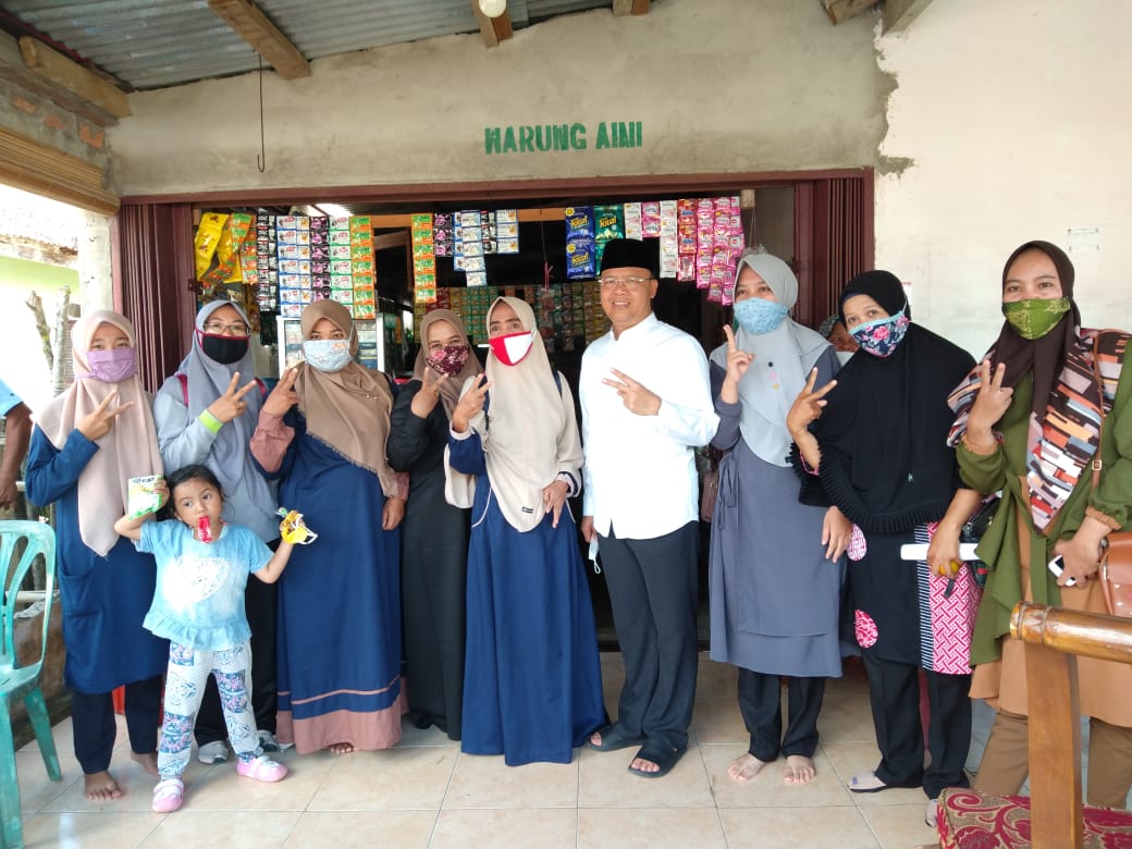 Rohidin Bersama Emak-emak