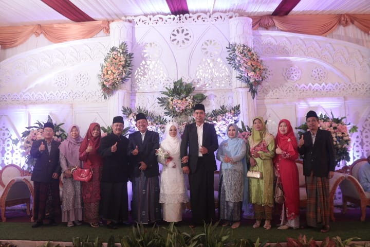 Pernikahan Putra Rektor UIN