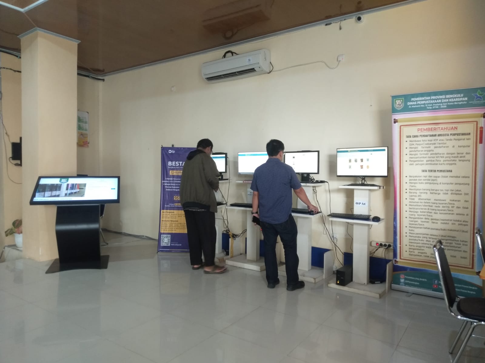 Mau Pinjam Buku di Perpustakaan? Ini Syaratnya