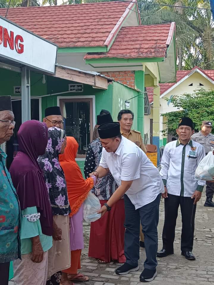 Bupati Erwin Kunker ke Desa Lawang Agung