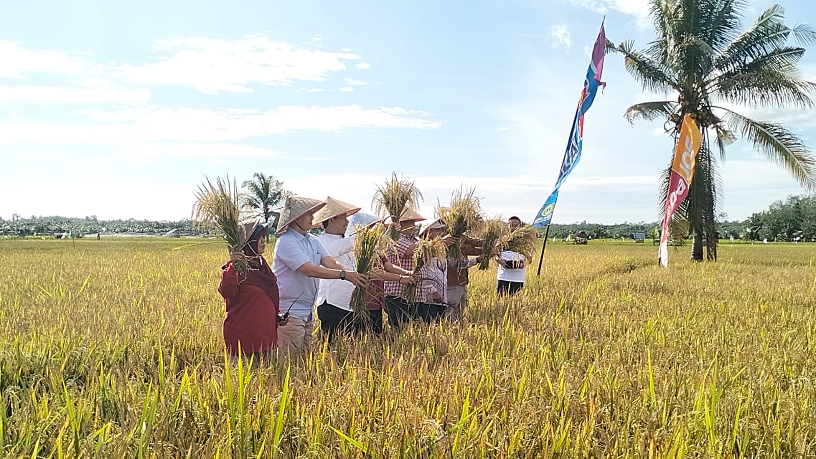 Di Desa Air Latak, Bupati Seluma Tampung Aspirasi Masyarakat