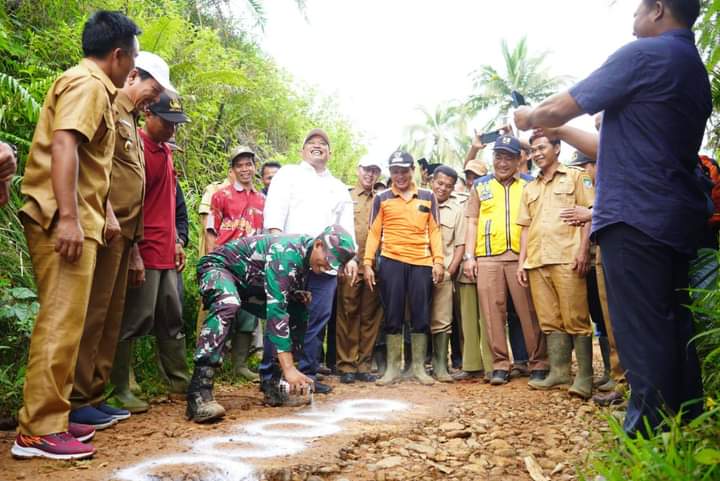 Bupati Erwin Laksanakan Titik Nol Tebing S