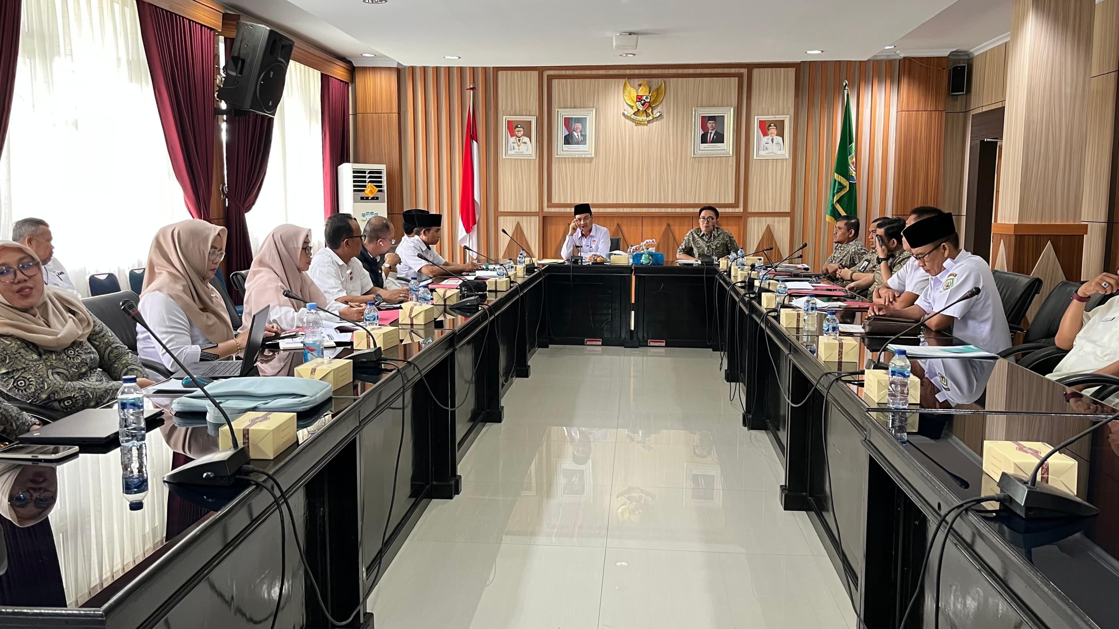 Pj Sekda Pimpin Rakor UHC Tahun 2025
