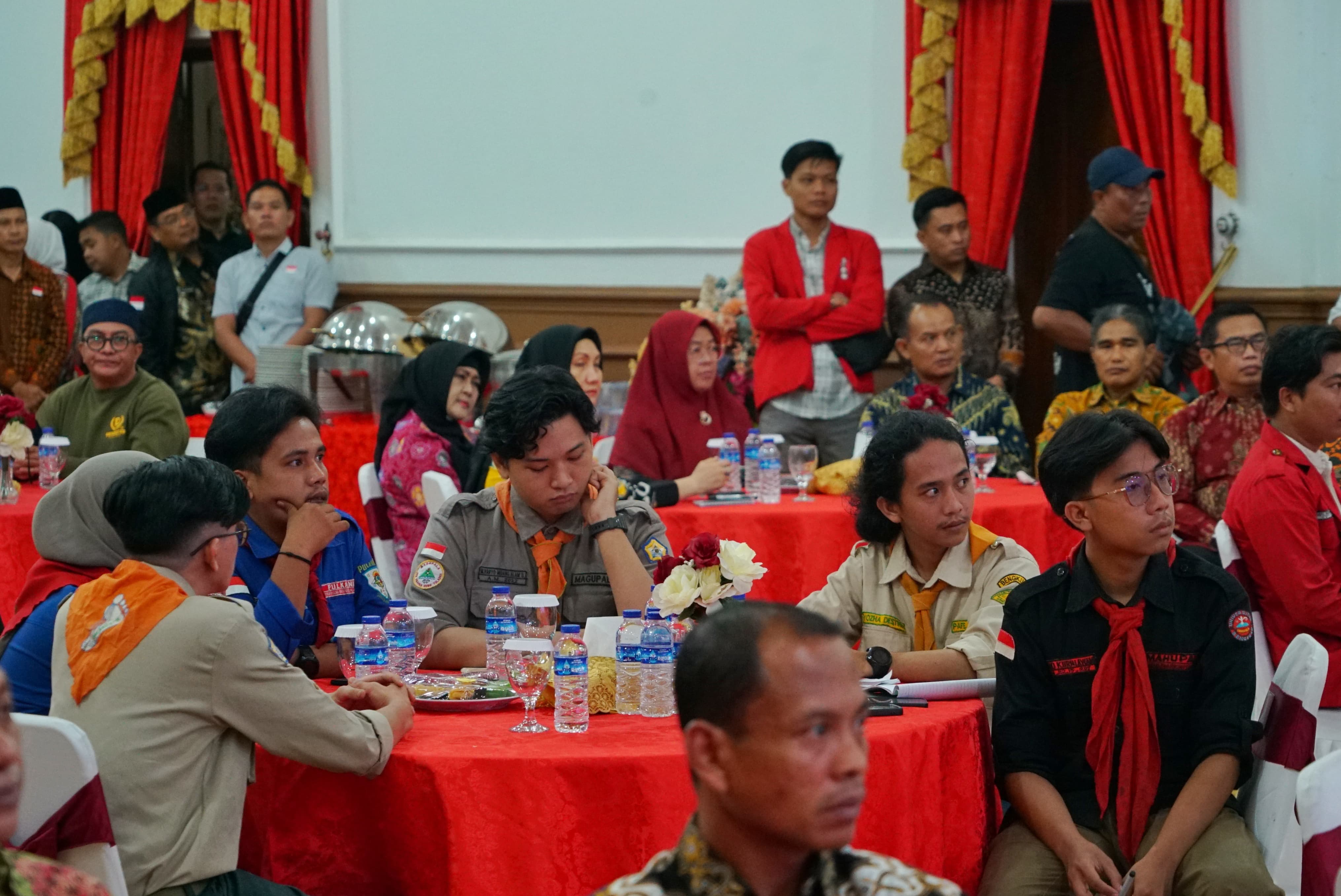 Gubernur Beri Penghargaan kepada Atlet MMA Bengkulu