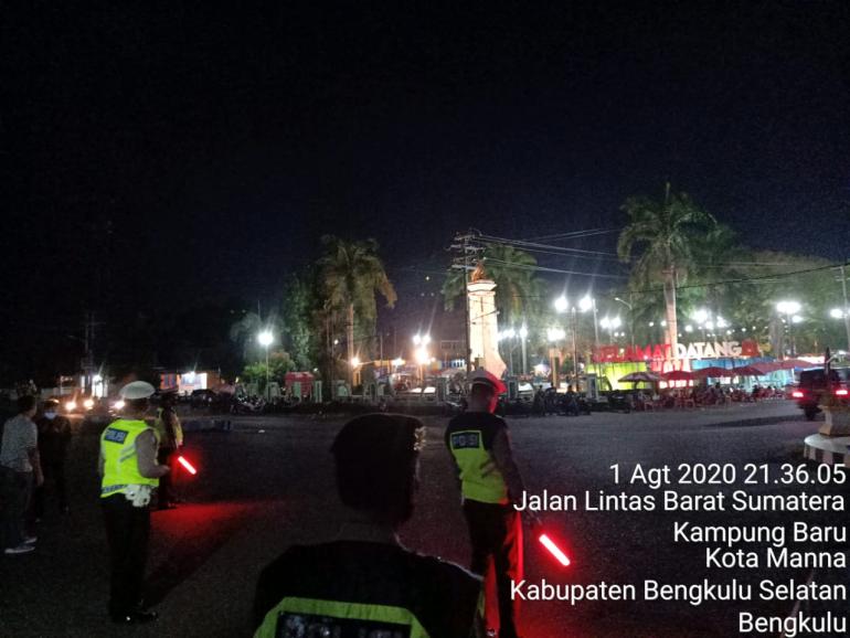 Tampak Anggota Polres Menggelar Kegiatan Kepolisian Yang Ditingkatkan