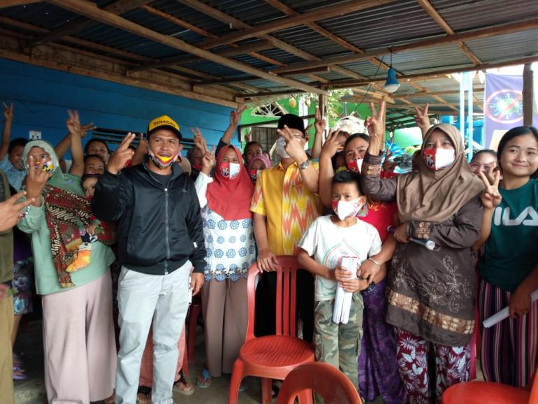 Foto bersama Rohidin Mersyah