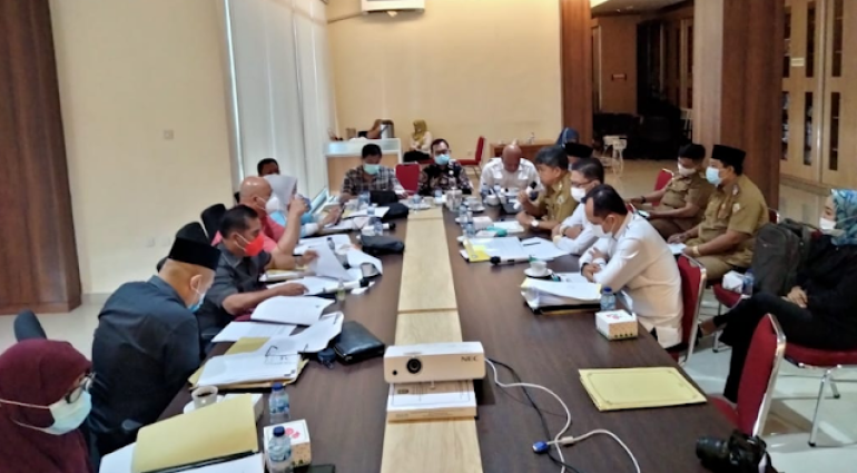Pansus DPRD Provinsi Bengkulu bersama Pimpinan PT Bimex Bengkulu