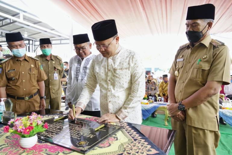 Gubernur Bengkulu Rohidin Mersyah