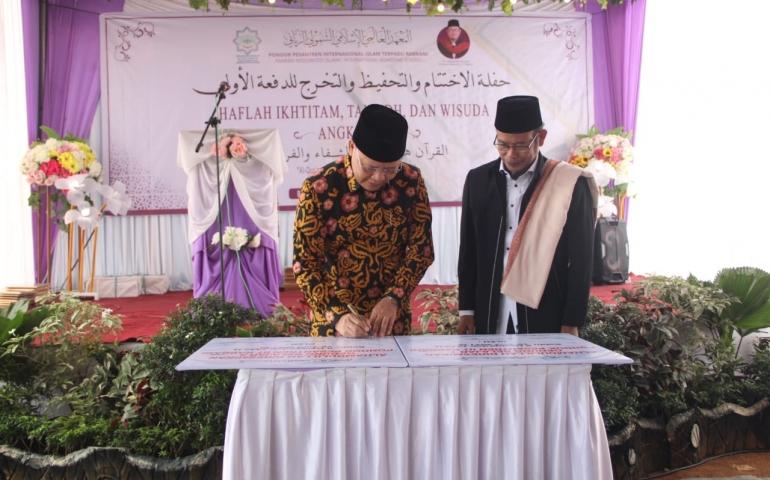 Gubernur Rohidin Resmikan Gedung Ponpes IIT Rabbani Putri