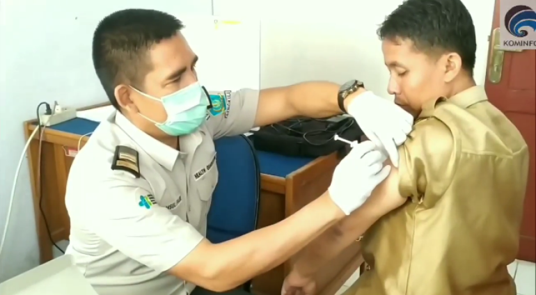 ASN Diskominfotik Antusias Ikuti Vaksinasi Tahap II