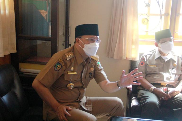 Gubernur Bengkulu Tinjau Ketersediaan Stok Tabung Oksigen