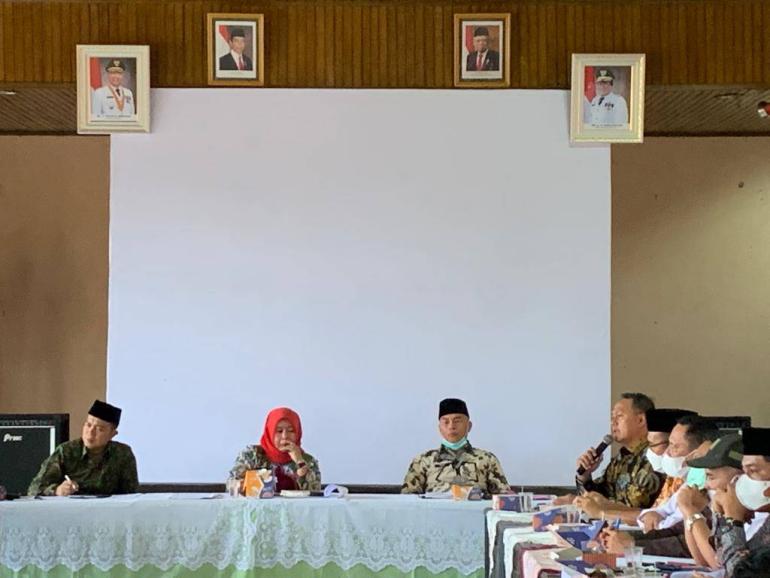 Rapat Pembahasan  PT. Faminglevto Bakti Abadi 