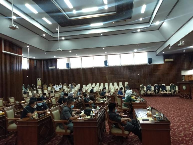 Rapat Paripurna DPRD Provinsi Dengan Agenda Raperda BMA