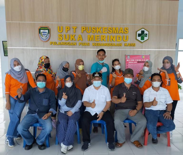 Bupati, Wabup Dan Sekda Seluma Tinjau Gerakan Serentak Vaksinasi COVID-19 