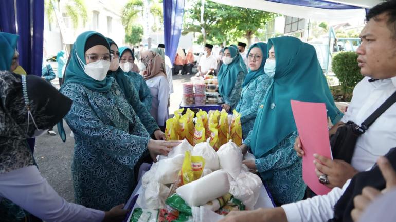 Terus Aktif Bantu Program Pemerintah, TP PKK Bengkulu Gelar Vaksinasi