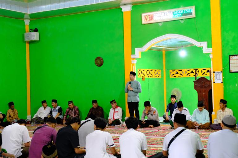 Safari Ramadhan 1443 H, Wabup BU Kunjungi Masjid Nurul Ikhsan Desa Penyangkak