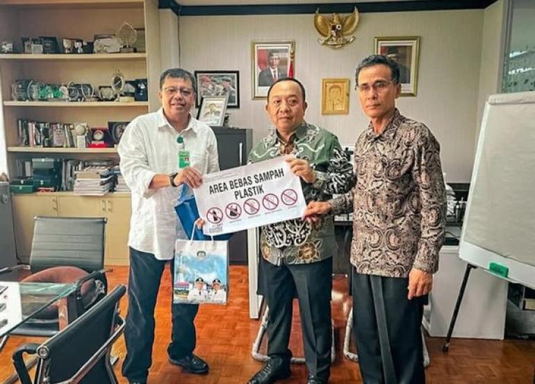 Wakil Bupati Seluma Koordinasi Ke Kementrian Lingkungan Hidup Dan Kehutan RI 