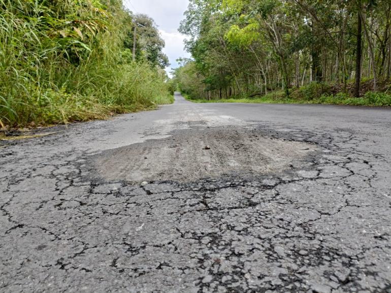 Kondisi Jalan di PALI Kian Memburuk Armada Batu Bara Diduga Jadi Penyebab