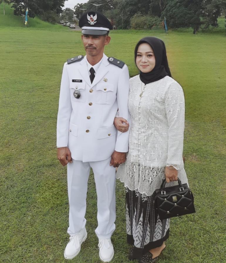 Dilantik Sebagai Kades Labuhan Pering, Samsudin Siap Lanjutkan Visi Misi