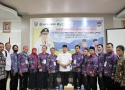 Gubernur Foto Bersama dengan Pengirus PPID