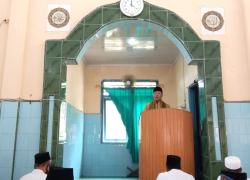 Isi Khutbah Jum'at di Masjid Baitur Rahman, Gubernur Rohidin Jelaskan Pentingnya "Mastatho'tum"