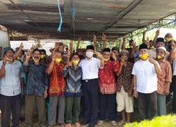 Foto bersama Rohidin Mersyah