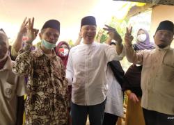 Foto bersama Rohidin Mersyah