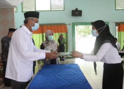 Rektor IAIN serahkan SK 35 CPNS