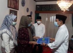 Wawali Dedy Wahyudi Serahkan Langsung Program 3 In 1