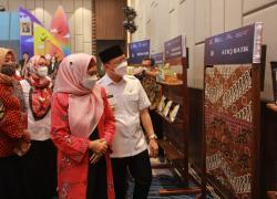 Gubernur Bengkulu Rohidin Mersyah Beserta Istri