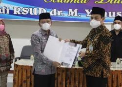 Sekdaprov Serahkan Surat Perintah Plt Direktur RSMY