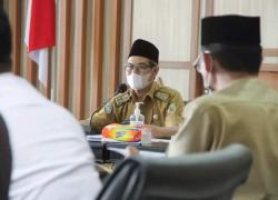 Asisten III Pimpin Rapat Pembahasan Optimalisasi PAD Provinsi