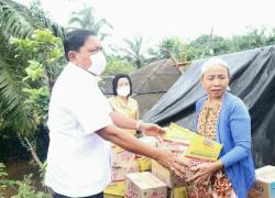 Bupati BU Berikan Bantuan Kepada Masyarakat Yang Terdampak Banjir