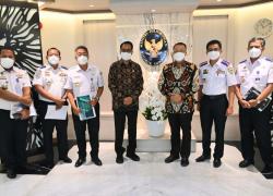 Foto Bersama Gubernur dengan Menhub RI