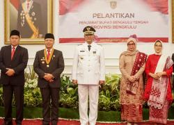 Lantik Pj Bupati Bengkulu Tengah, Gubernur Rohidin Pesankan Ini