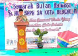 Waka I DPRD Kota Buka Acara Pagelaran Semarak Bulan Bahasa Pada HUT SMPN 24
